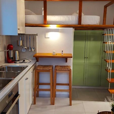 Niso Double Apartment Livadi  Ngoại thất bức ảnh